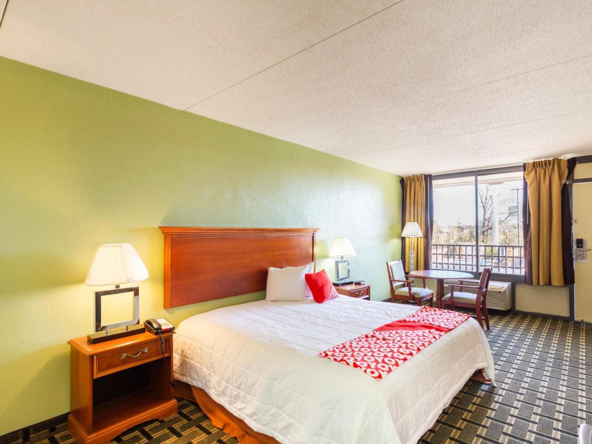 Budgetel And Suits Hotel 2*
